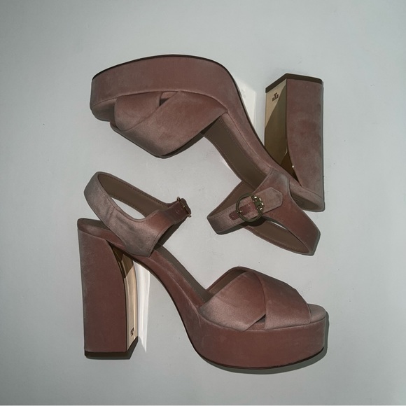 Tory Burch Loretta Velvet Platform Sandal - New In Box- Size 9.5 - Reemoly - Picture 13 of 16